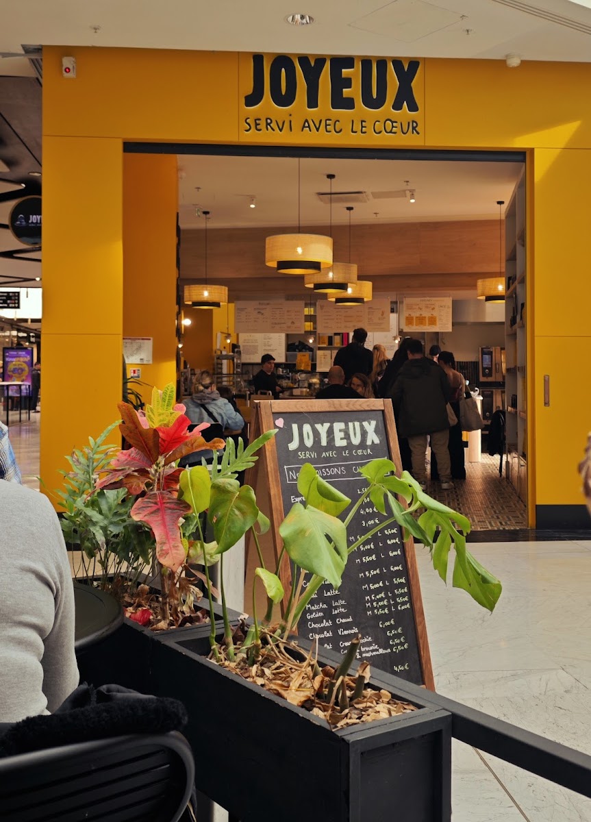 Café Joyeux-3